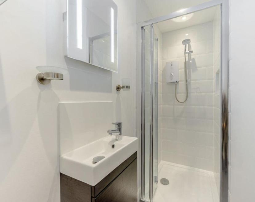 The Liss @ Piper House Apartamento Cheltenham Exterior foto